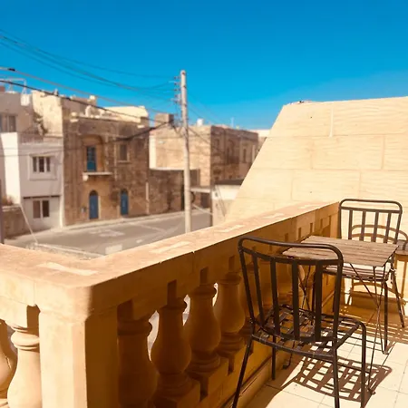 Narcisa לינה וארוחת בוקר