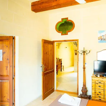 Narcisa Bed & Breakfast Nadur