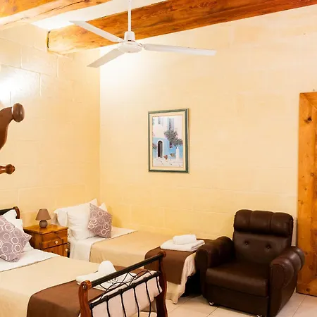 Bed & Breakfast Narcisa Nadur