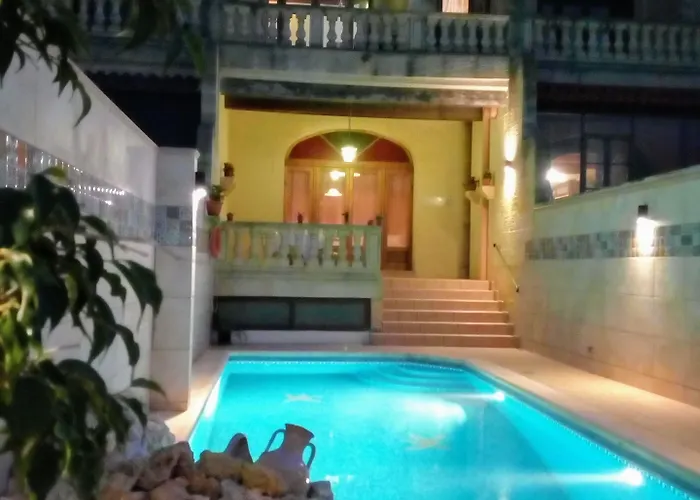 Nocleg ze śniadaniem Narcisa Nadur