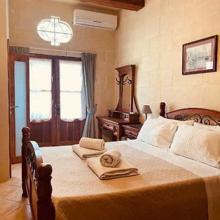 Bed & Breakfast Narcisa Nadur
