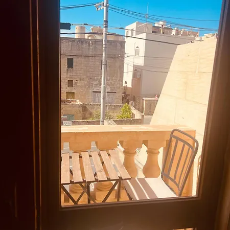 Narcisa Panzió Nadur