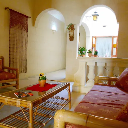 Narcisa Bed & Breakfast 4*