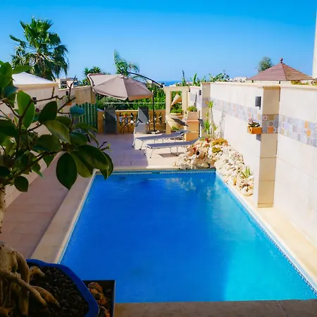 Narcisa فندق مبيت وإفطار نادور