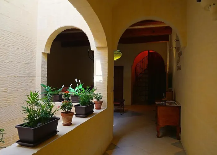 Bed & Breakfast Narcisa Nadur